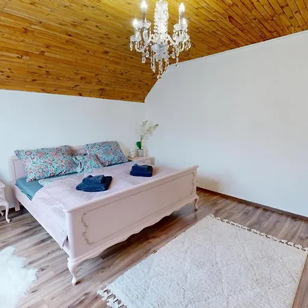 Appartement Alomhaz Balatonszabadi Fürdőtelep